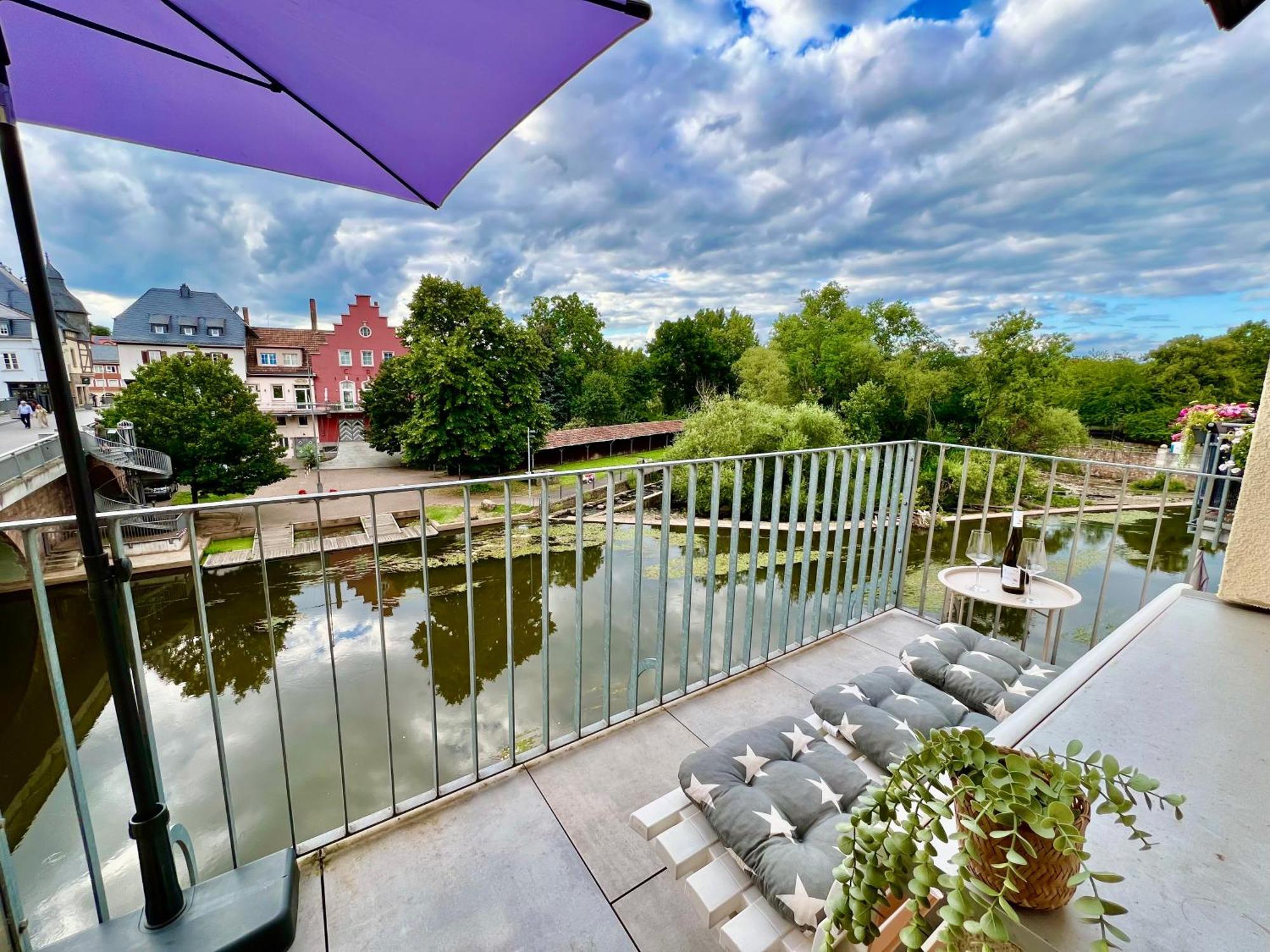 Helloyou Apartments I Wohntraum Am Wasser I Zentral I Parkplatz I Nahewein バート・クロイツナハ エクステリア 写真